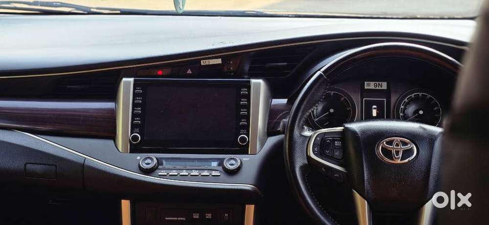 Toyota Innova Crysta [2020-ongoing] 2.4 Vx 8 Str, 2021, Diesel