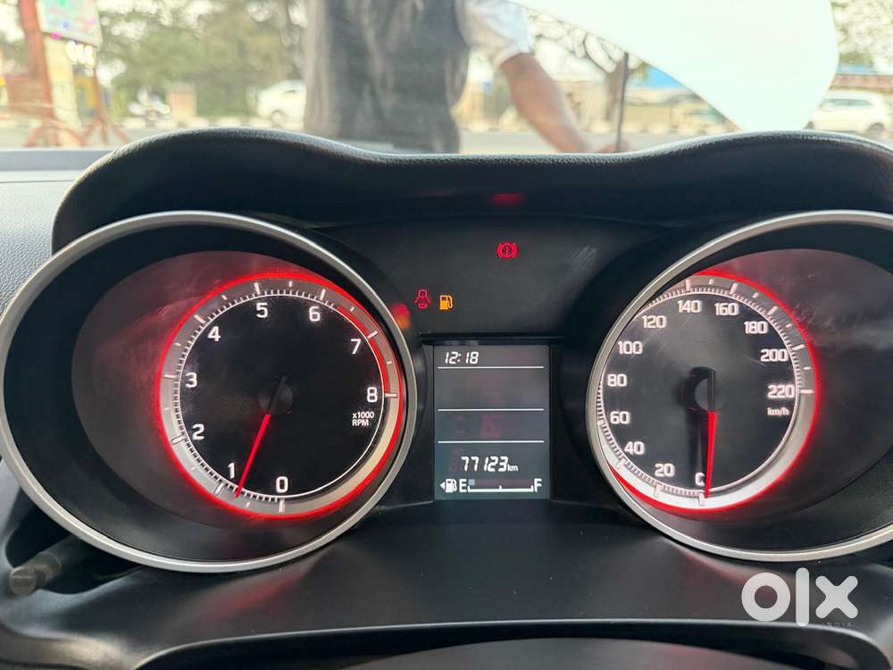 Maruti Suzuki Swift Vxi 1.2 Abs Bs-iv, 2022, Petrol