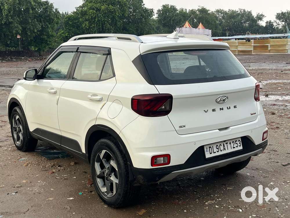 Hyundai Venue Sx Dual Tone Turbo, 2020, Petrol