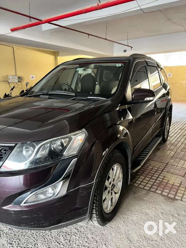 Mahindra Xuv500 W10