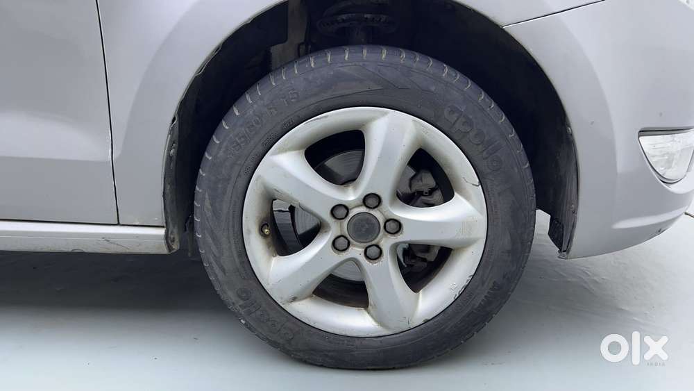 Skoda Rapid 1.6 Mpi Elegance, 2014, Petrol