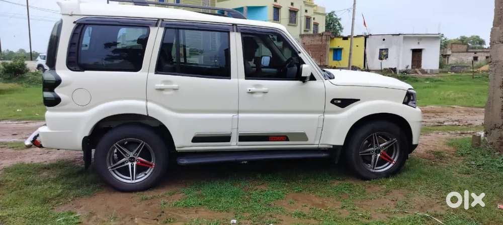 Mahindra Scorpio Classic 2025