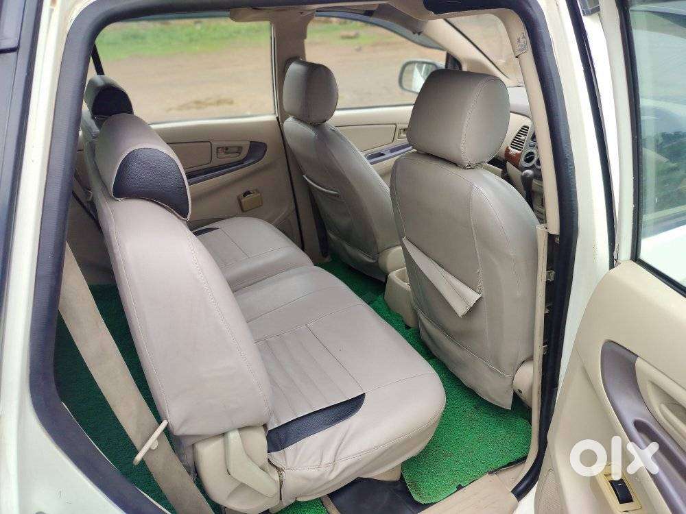Toyota Innova 2.5 G (diesel) 8 Seater, 2006, Diesel
