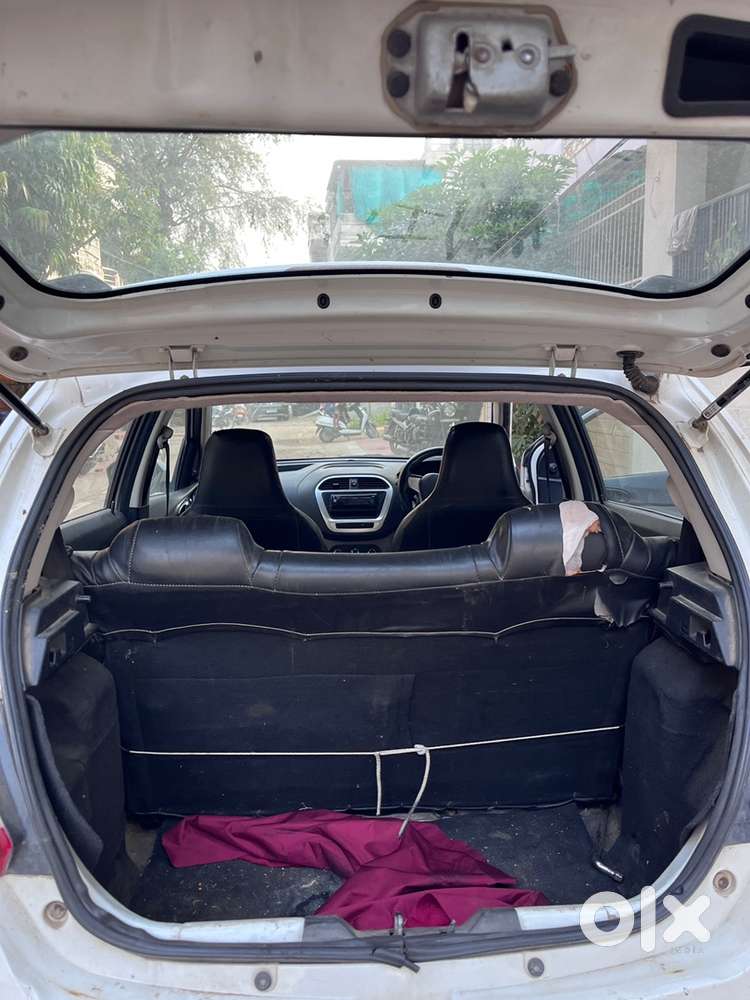 Tata Tiago Petrol 2016