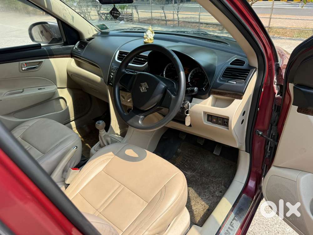 Maruti Suzuki Swift Dzire 1.2 Vxi Bsiv, 2015, Petrol