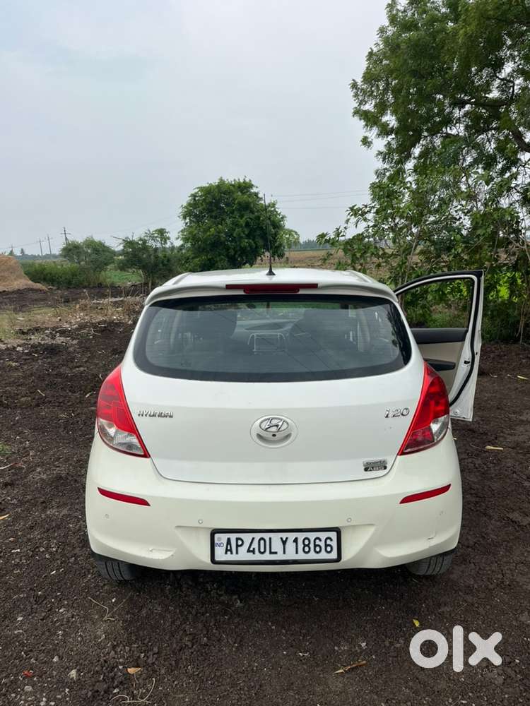 Hyundai Petrol Car 2013