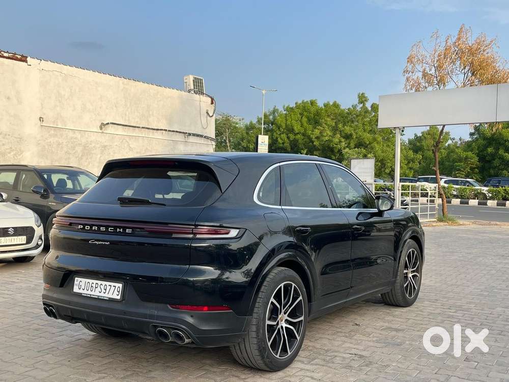 Porsche Cayenne Platinum Edition, 2023, Petrol