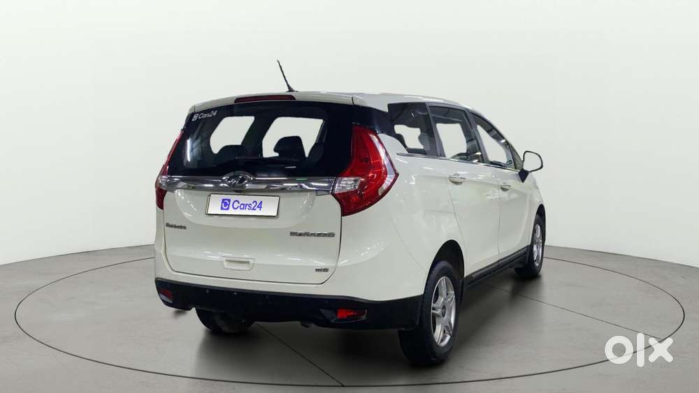 Mahindra Marazzo M6, 2019, Diesel