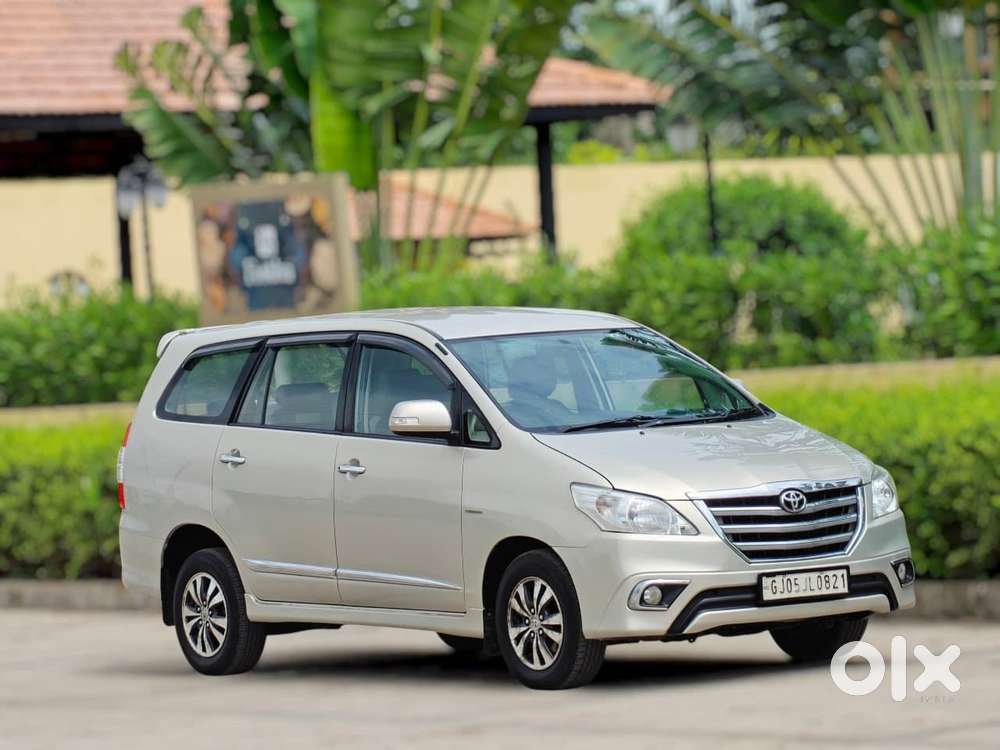 Toyota Innova 2.5 G (diesel) 7 Seater Bs Iv, 2015, Diesel