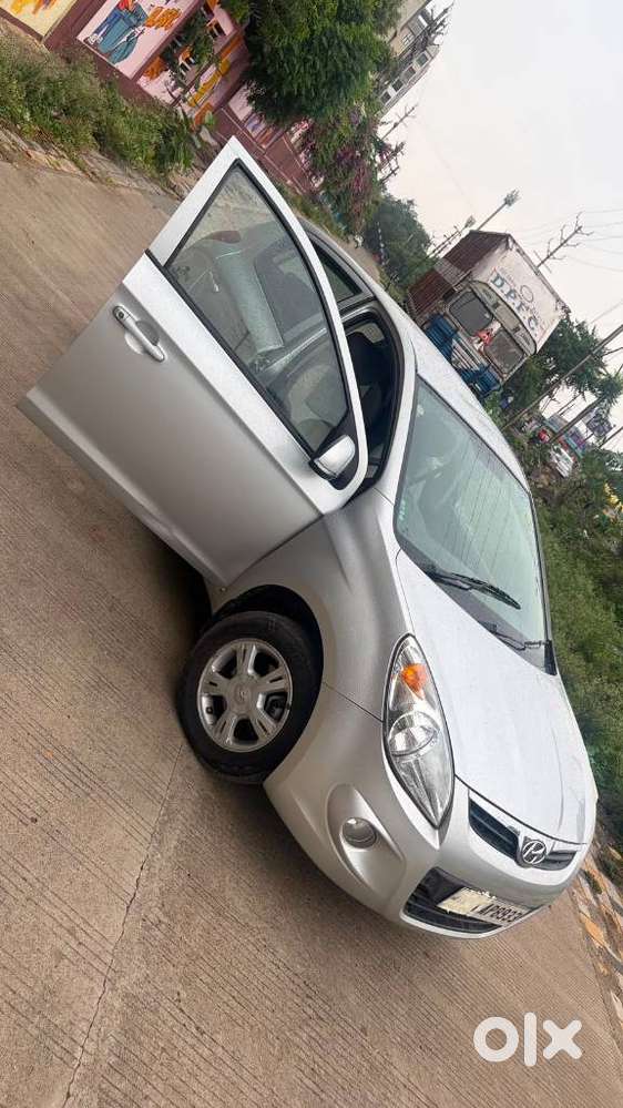 Hyundai I20 1.2 Sportz Option, 2011, Petrol