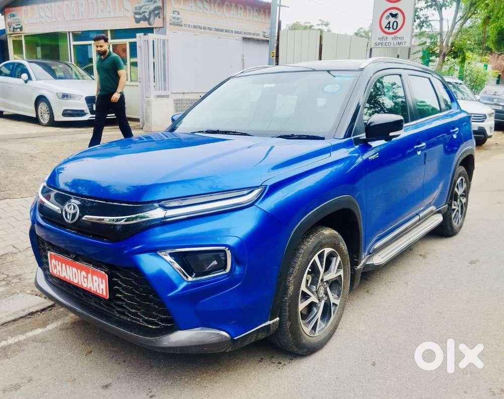 Toyota Urban Cruiser Hyryder 1.5 V Hybrid, 2023