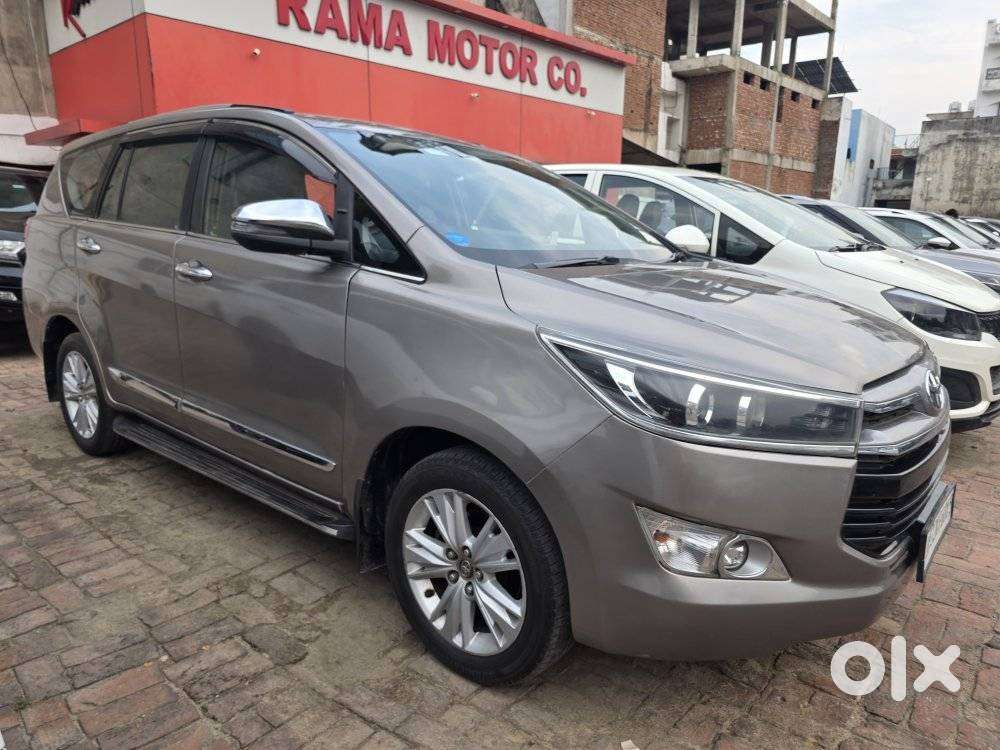 Toyota Innova Crysta 2.8z Automatic, 2018, Diesel