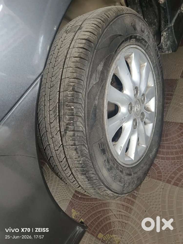 Toyota Innova 2012 Diesel 120000 Km Driven