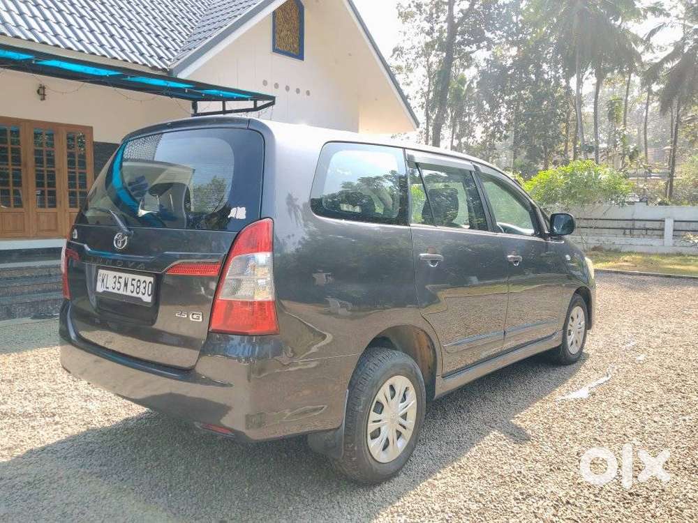 Toyota Innova 2.5 G (diesel) 8 Seater, 2016, Diesel