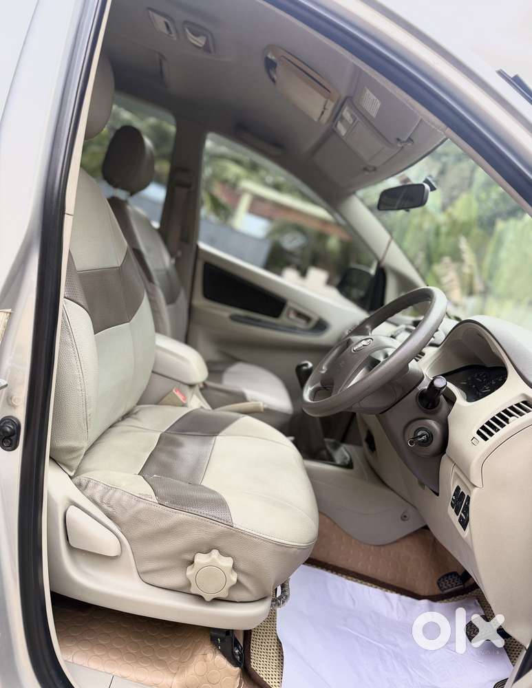 Toyota Innova 2.0 Gx 8 Seater, 2012, Diesel