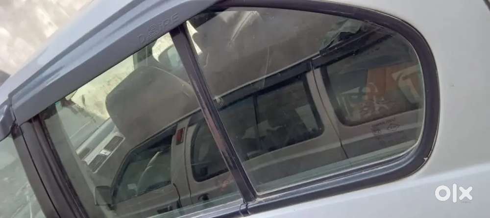Maruti Suzuki Dzire 2011