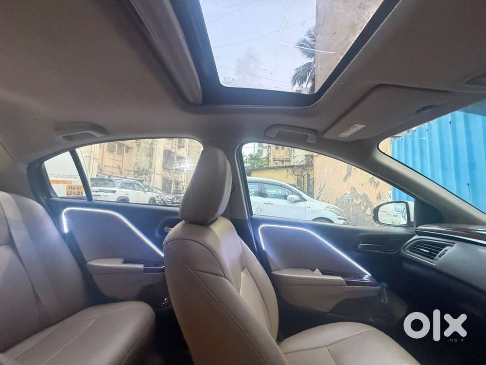 Sunroof Honda City 1.5 Petrol 2016