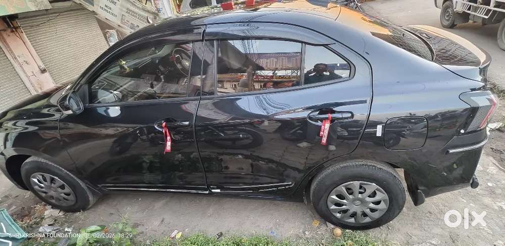 Maruti Suzuki Dzire Black Colour 2025 Petrol 1550 Km Driven