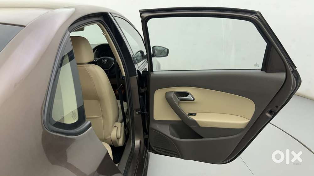 Volkswagen Vento 2013-2015 1.2 Tsi Highline At, 2016, Petrol