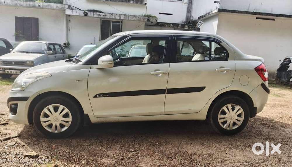 Maruti Suzuki Dzire 1.2 Vxi Amt, 2014, Petrol