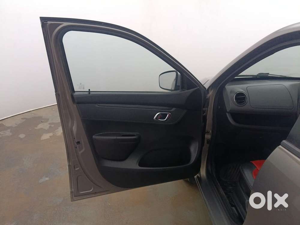 Renault Kwid 2019-ongoing 1.0 Rxt (o), 2019, Petrol