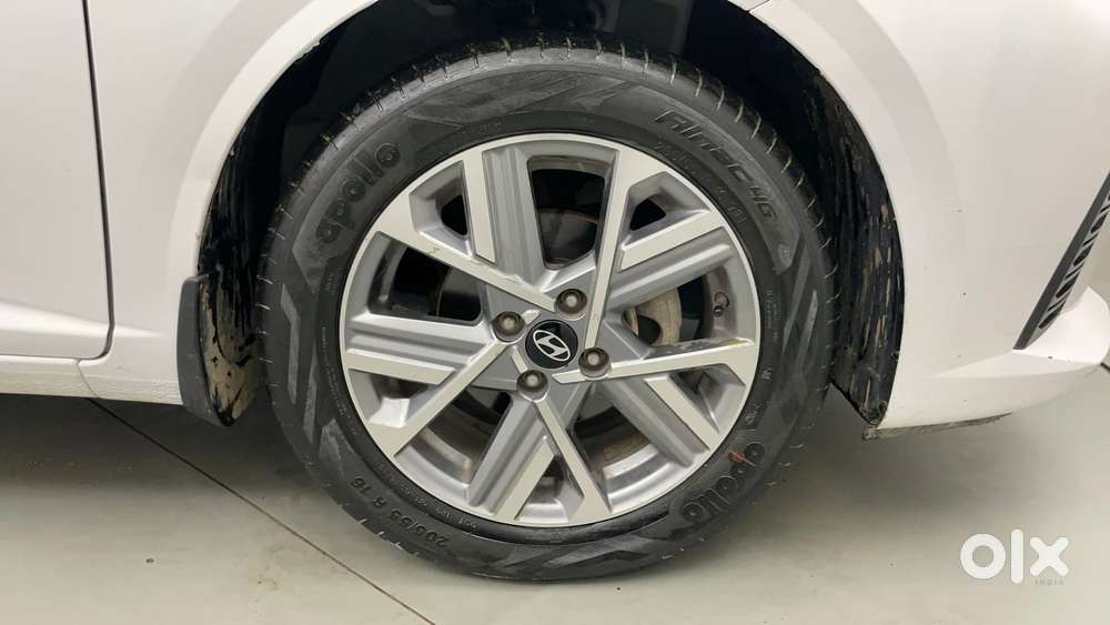Hyundai Verna 1.5 Sx Petrol Mt, 2023, Petrol