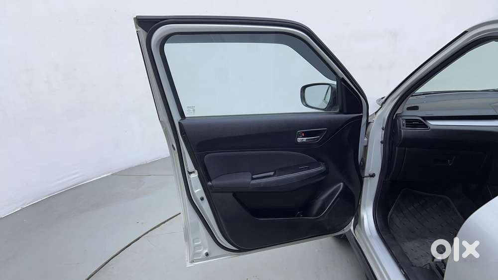 Maruti Suzuki Swift Vvt Vxi, 2022, Petrol