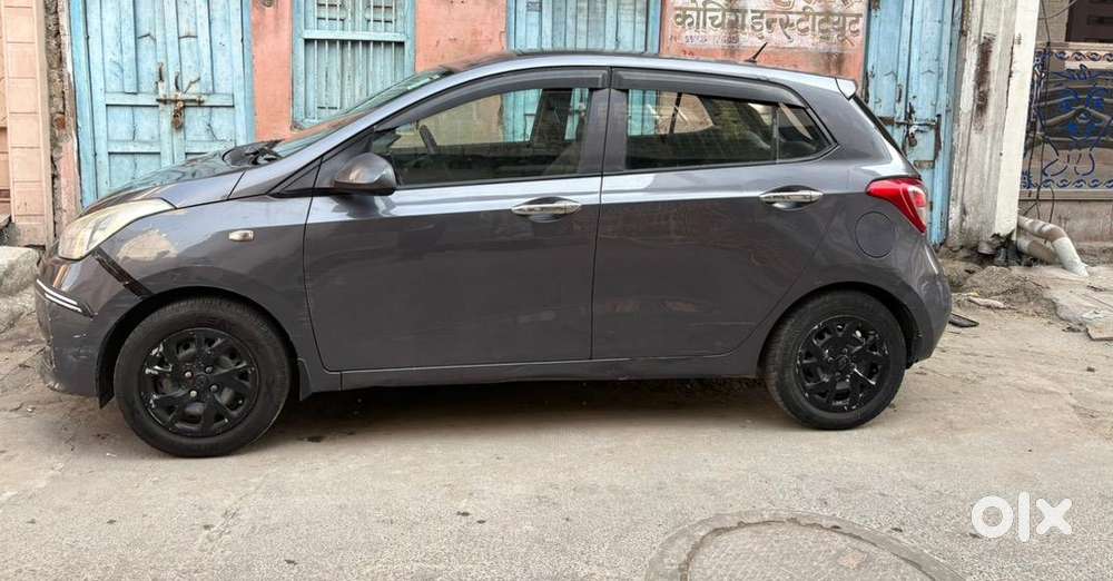 Hyundai Grand I10 2017 Cng & Hybrids 90000 Km Driven