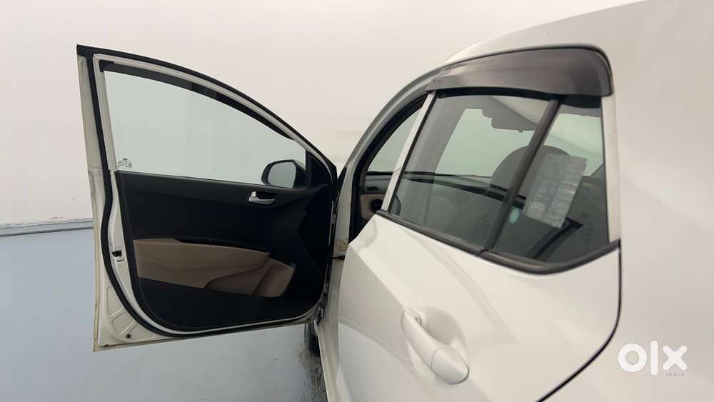 Hyundai Grand I10 1.2 Crdi Sportz Option, 2017, Diesel