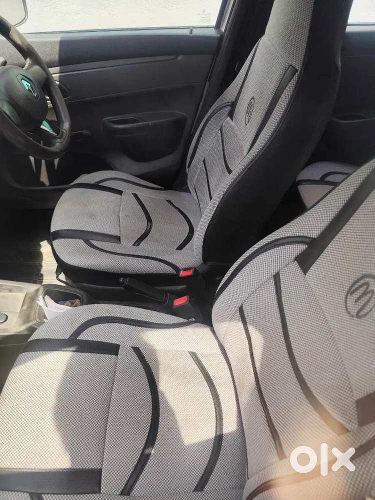 Car, Renault Kwid, Moonlight Silver, Automatic
