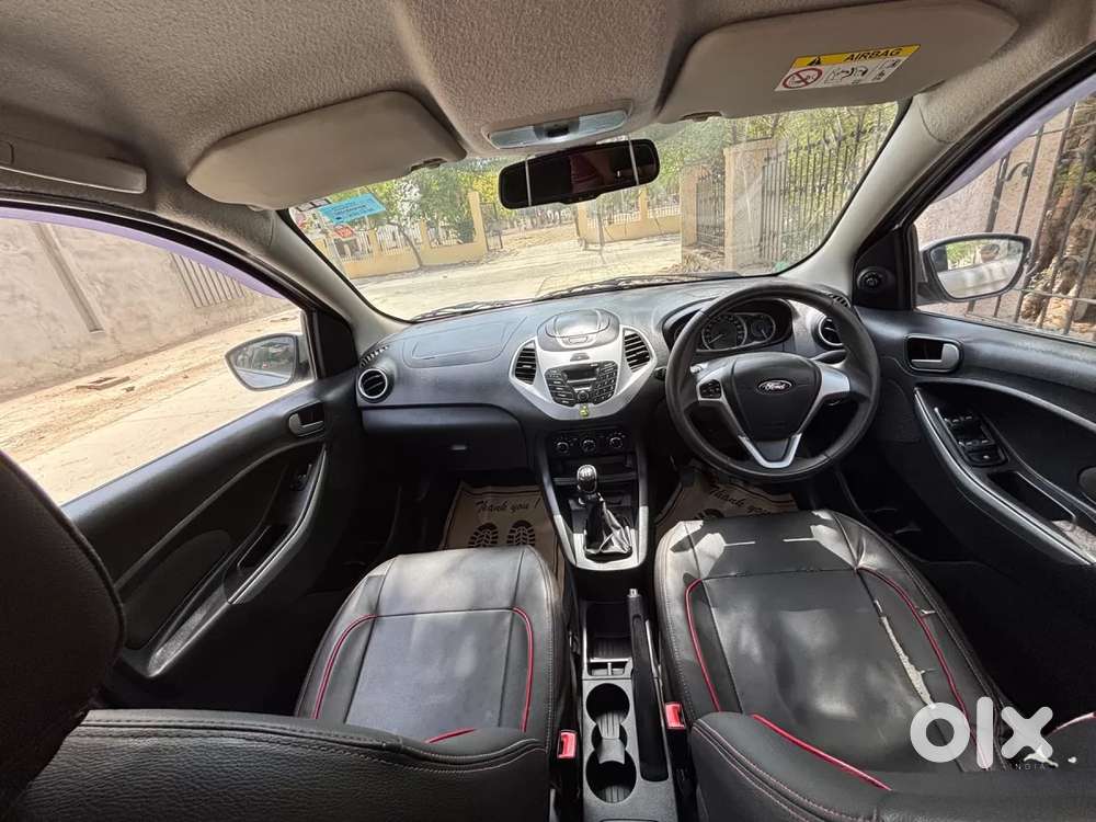 Ford Figo Titanium, 2016, Petrol