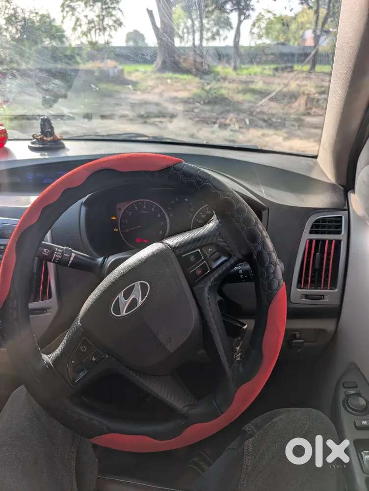 Hyundai I20 Spotz 2013