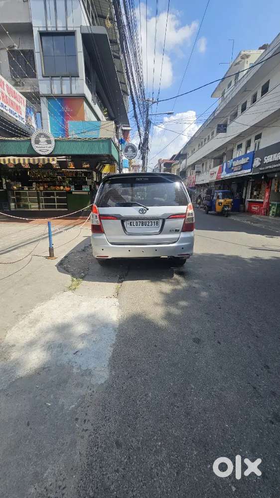 Toyota Innova 2.5 G 2012