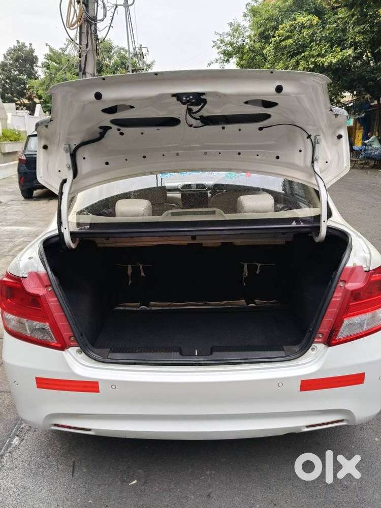 Maruti Suzuki Dzire 1.2 Vxi, 2022, Petrol
