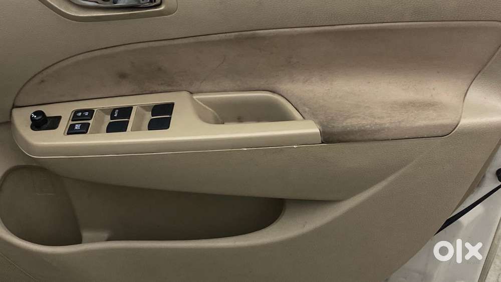 Maruti Suzuki Swift Dzire Vxi 1.2, 2015, Petrol