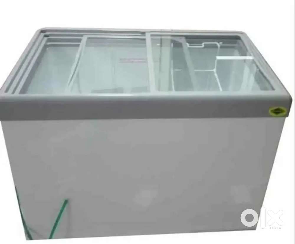 ICE CREAM FREEZER