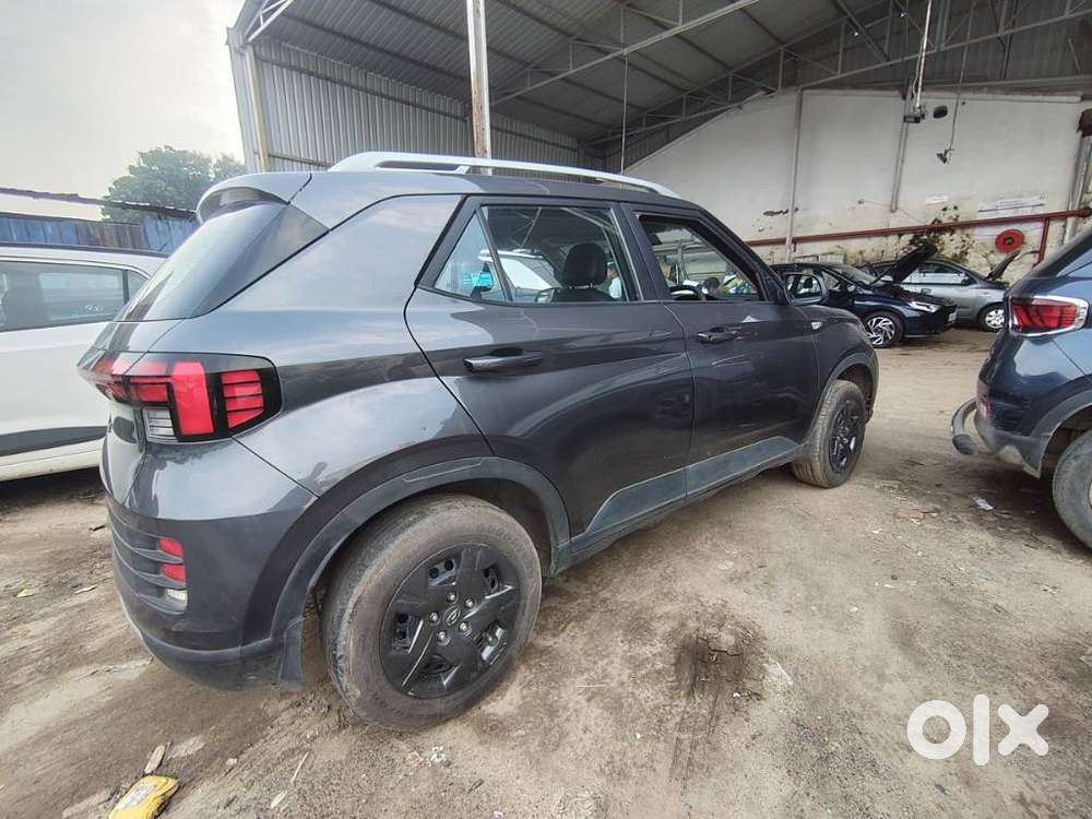 Hyundai Venue S Mt 1.2 Kappa, 2023, Petrol