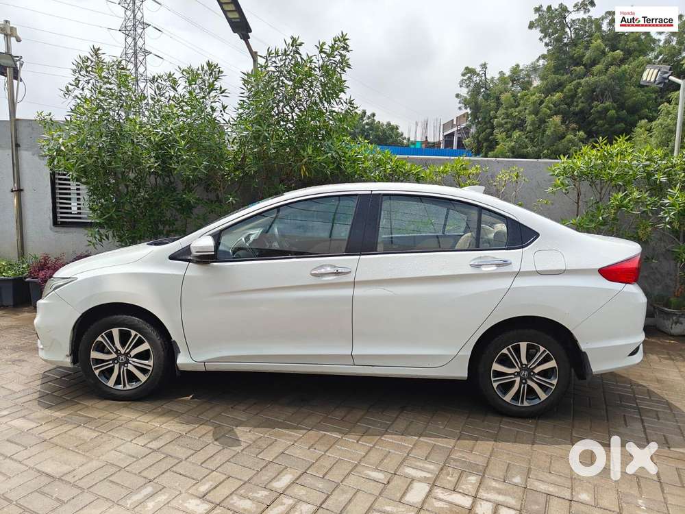 Honda City V Mt, 2022, Petrol