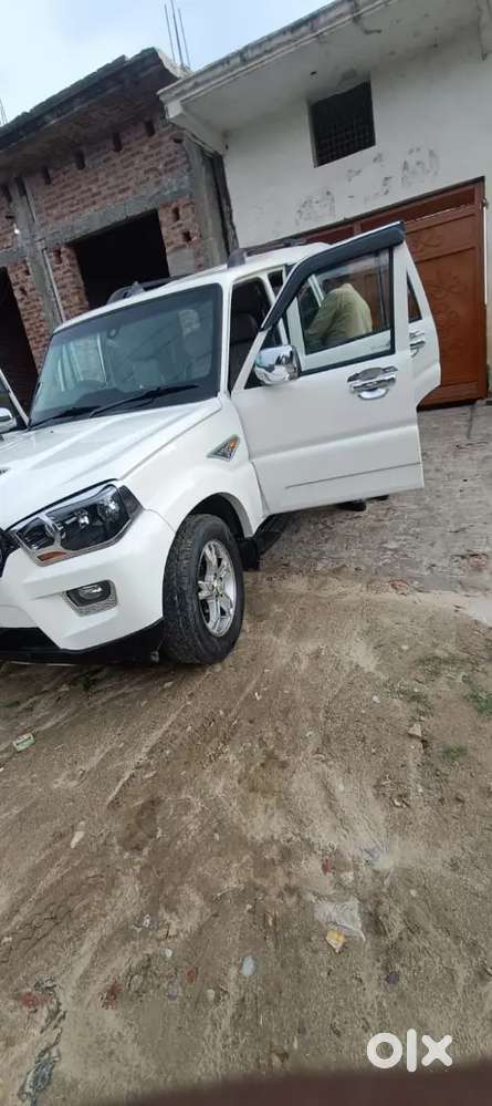 Mahindra Scorpio Diesel 2017 S.10 Urjent Sele
