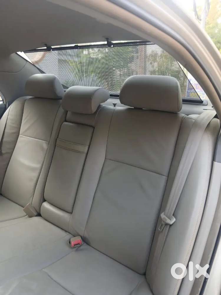 Toyota Corolla Altis 2010