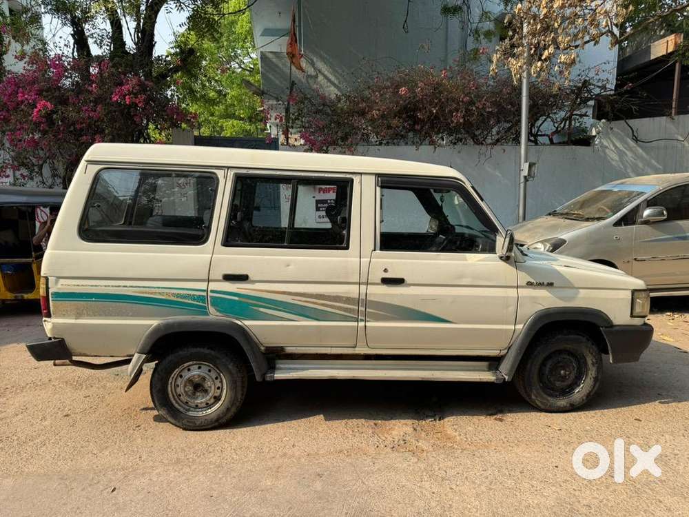 Toyota Qualis 2001 Diesel 37000 Km Driven