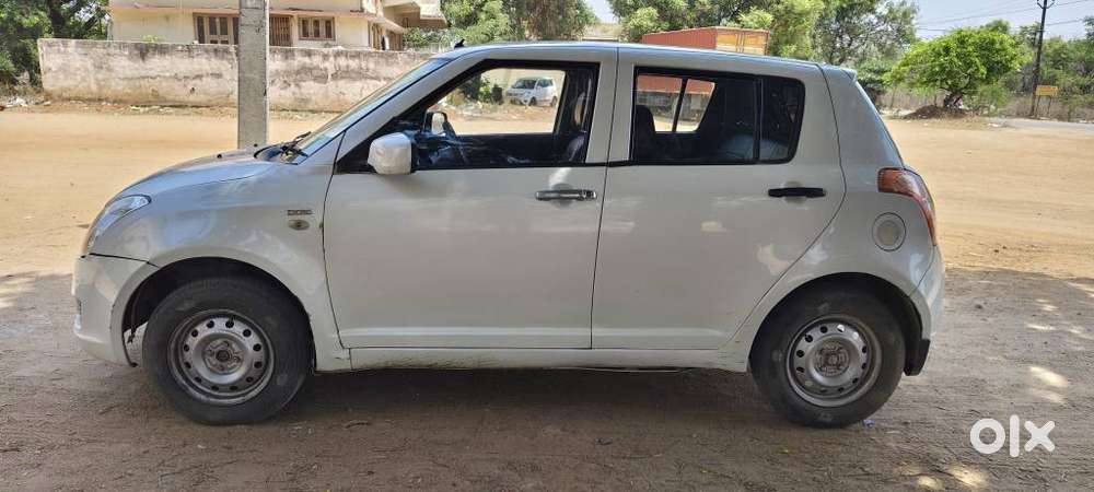 Maruti Suzuki Swift Ldi Optional, 2011, Diesel