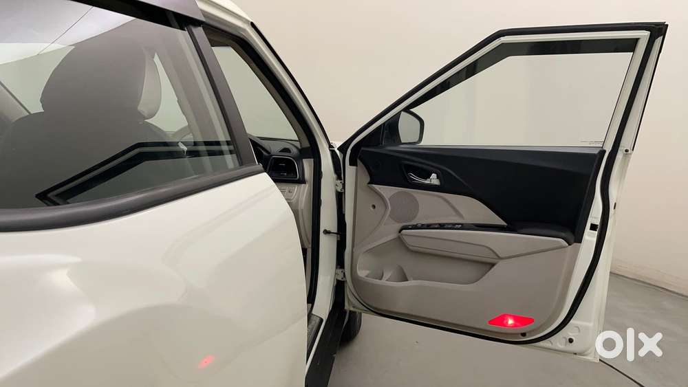 Mahindra Xuv300 W8 Option Diesel, 2020, Diesel
