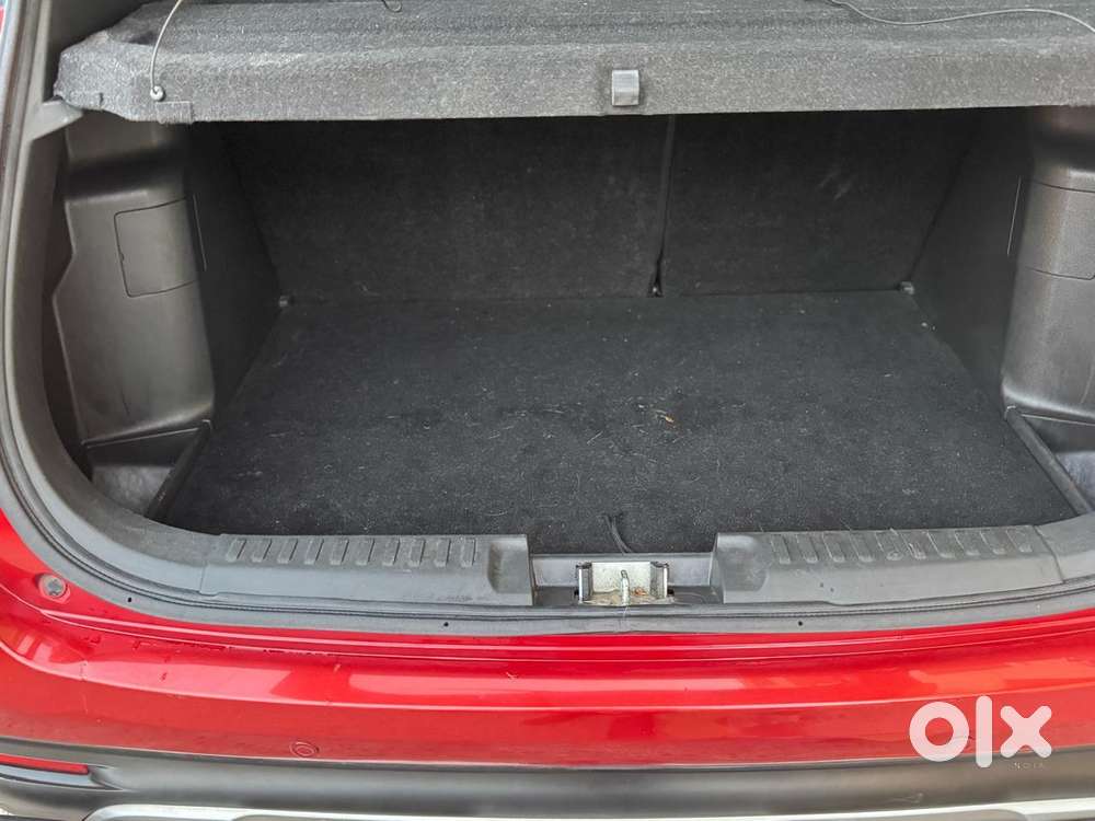 Maruti Suzuki Vitara Brezza Zdi+ Dual Tone Mt, 2017, Diesel