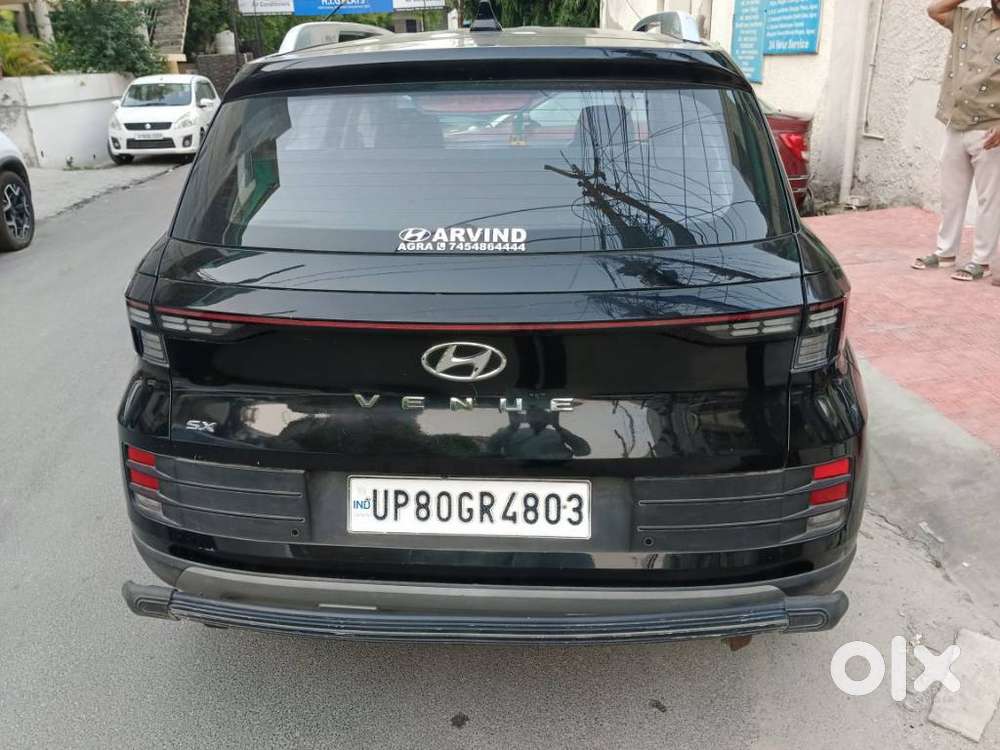 Hyundai Venue Sx Mt, 2023, Petrol