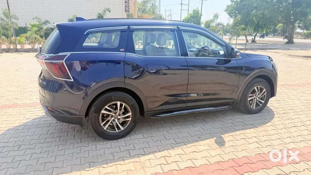 Mahindra Xuv700 2022 Diesel 79250 Km Driven