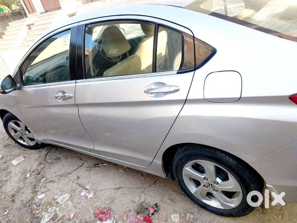 Honda City 2016  Excellent Drive  97k Km  Genuine Buyers Only