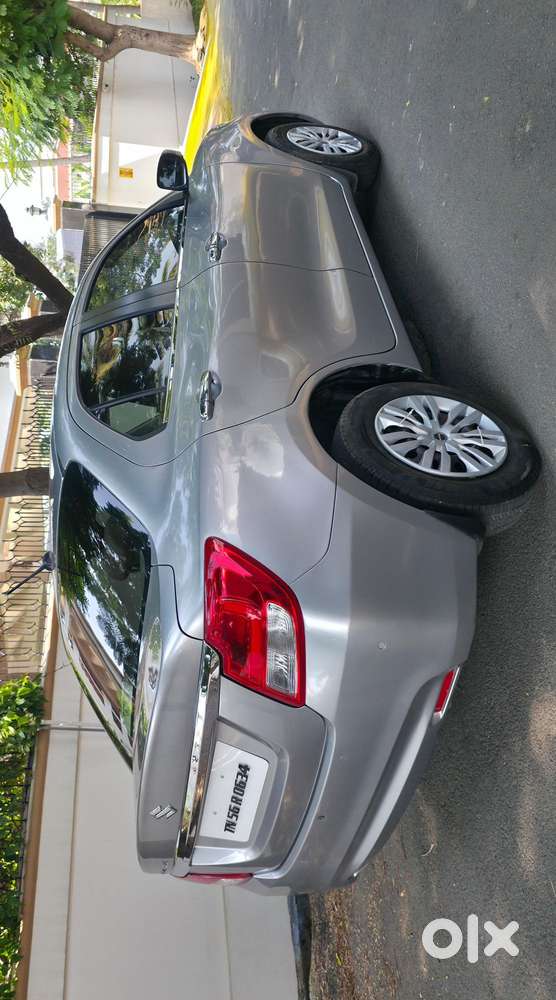 Maruti Suzuki Swift Dzire Vxi(o) Amt, 2022, Petrol