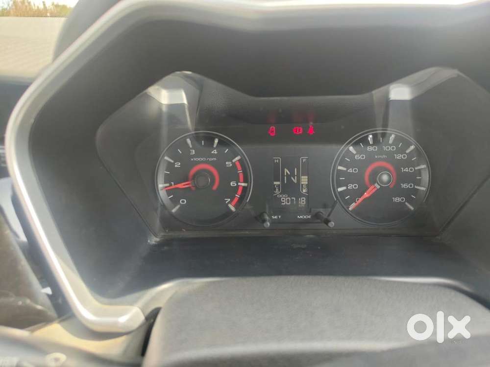 Mahindra Kuv 100 2015 Diesel 90000 Km Driven