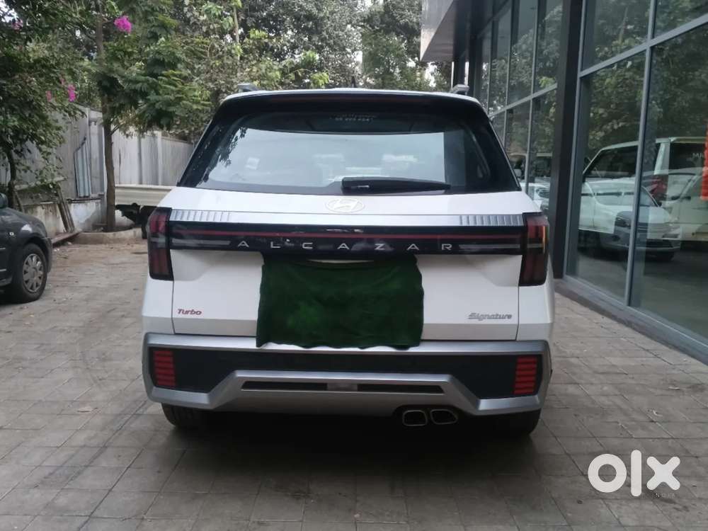 Hyundai Alcazar, 2025, Petrol